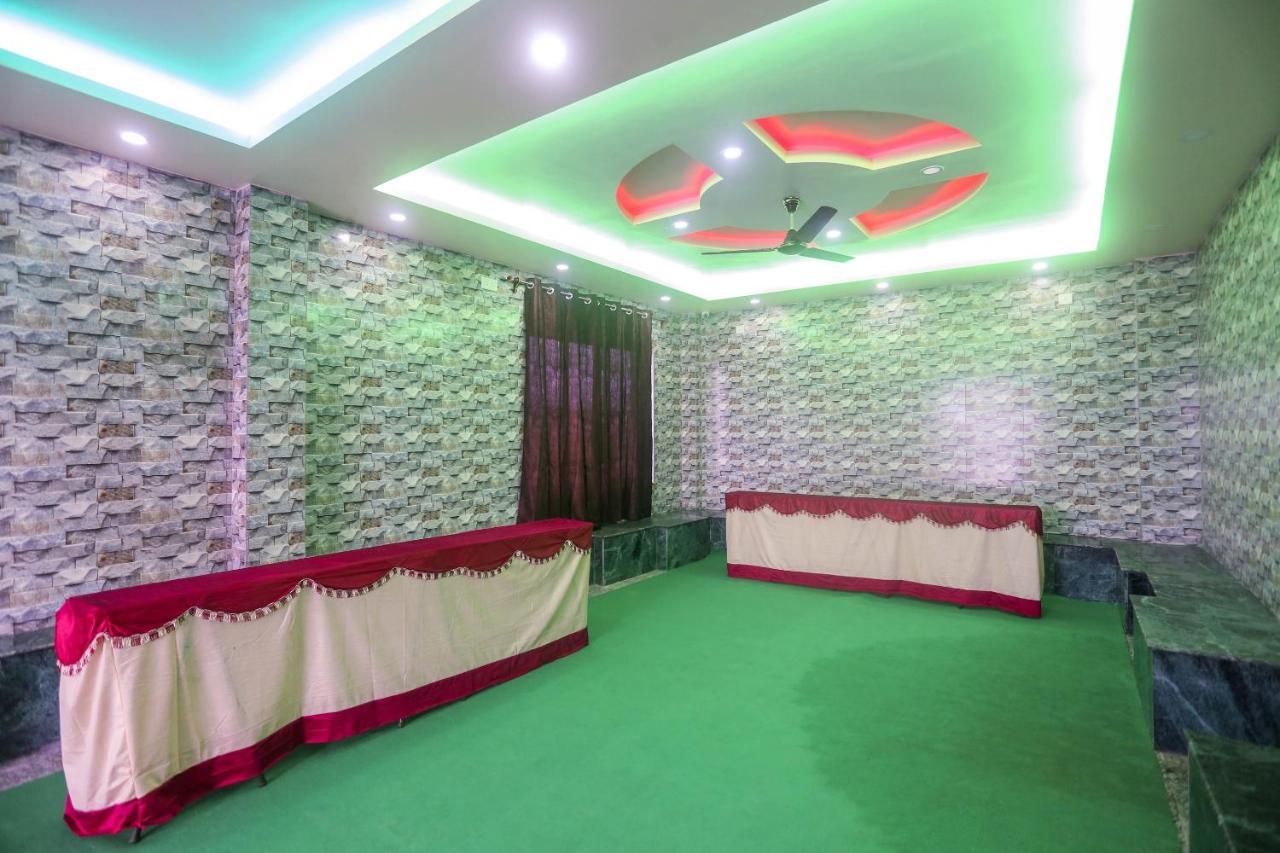 Oyo 60771 New Puri Hotel Bagian luar foto