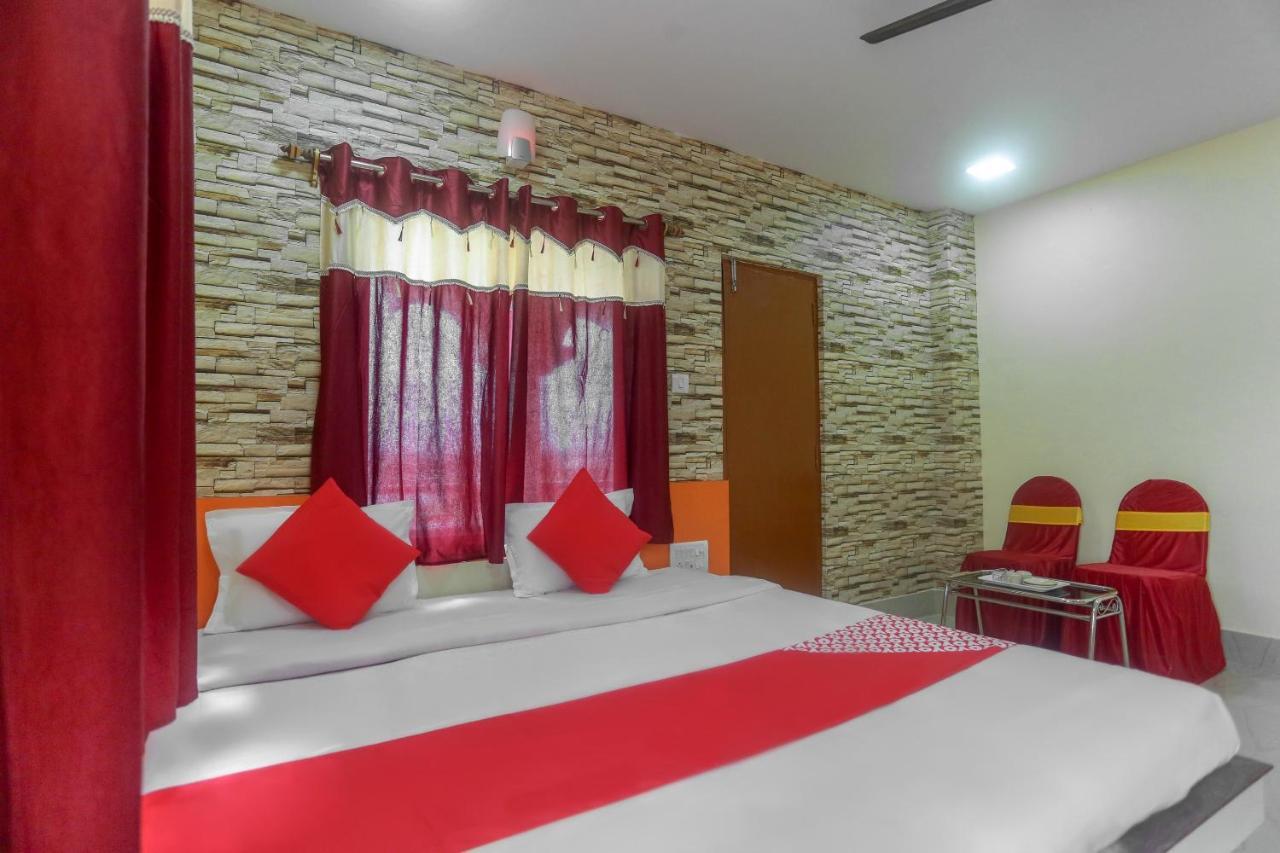 Oyo 60771 New Puri Hotel Bagian luar foto